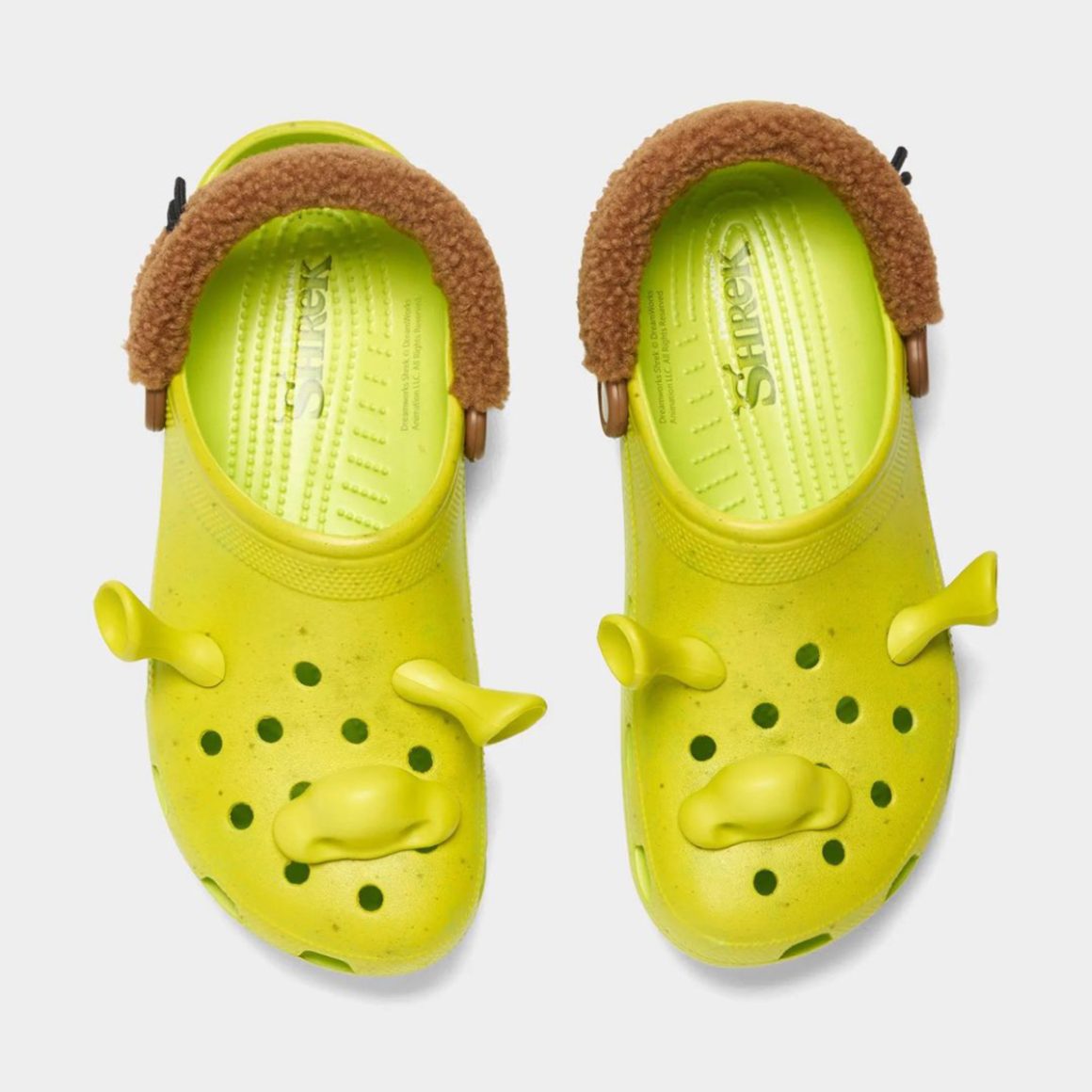 Crocs 与 Dreamworks 合作推出 Shrek 系列鞋 crocs-sabots-shrek