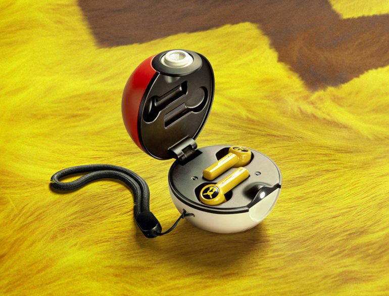 Razer 推出皮卡丘无线耳机，可在精灵球中充电