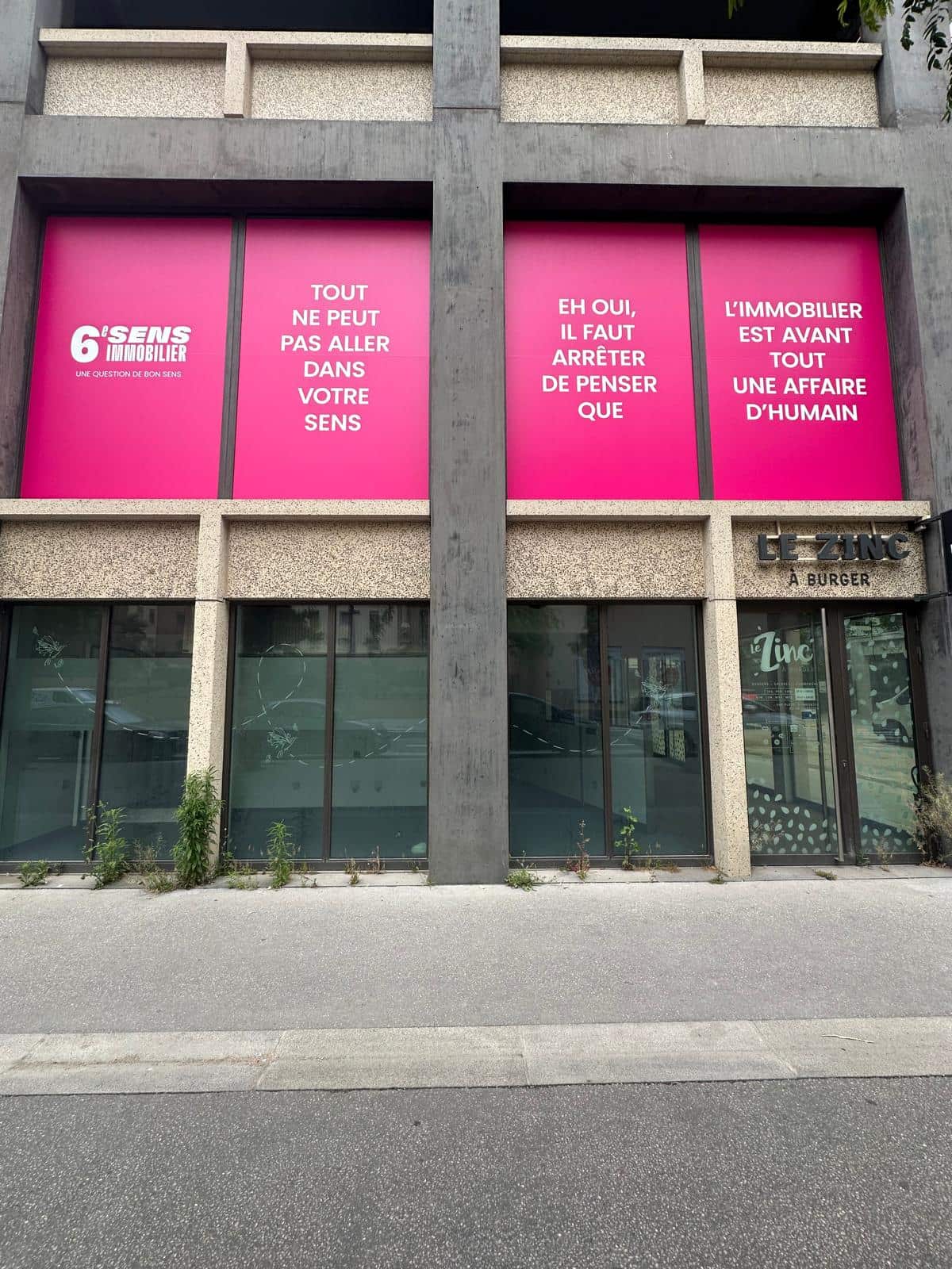 里昂的这家房地产开发商6e sens immobilier展示了一项大胆的双向阅读广告